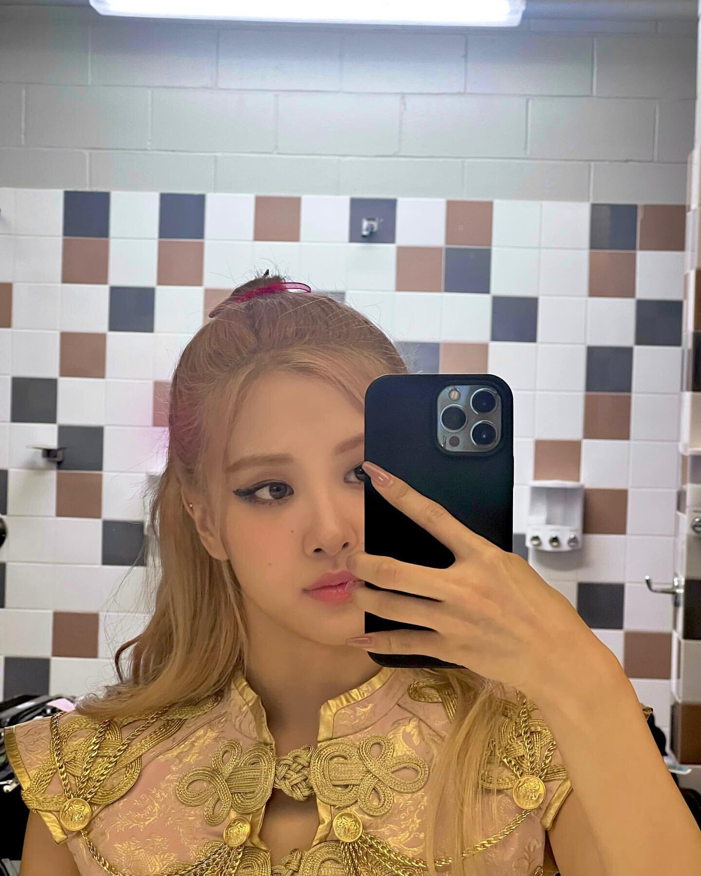 221119 ROSÉ Instagram Update kpopping