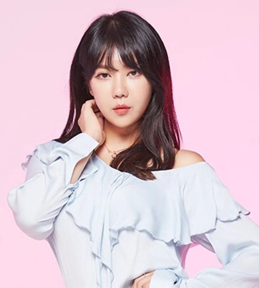 Aggregate 104+ violet kpop anime market best in.eteachers