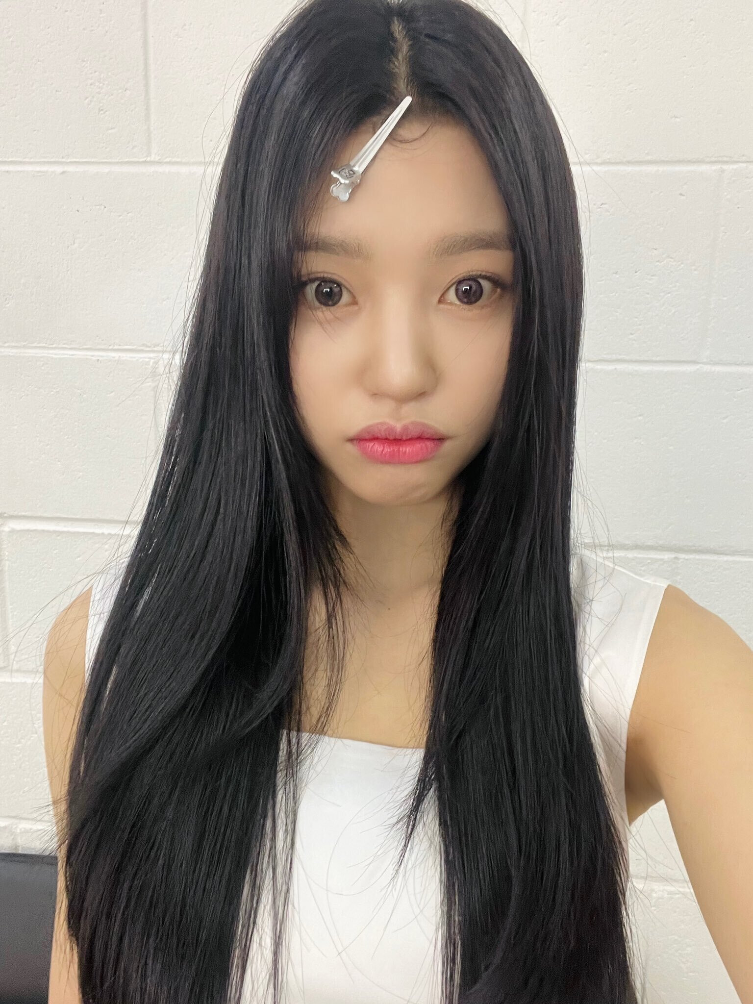 230318 Duna Twitter Update kpopping