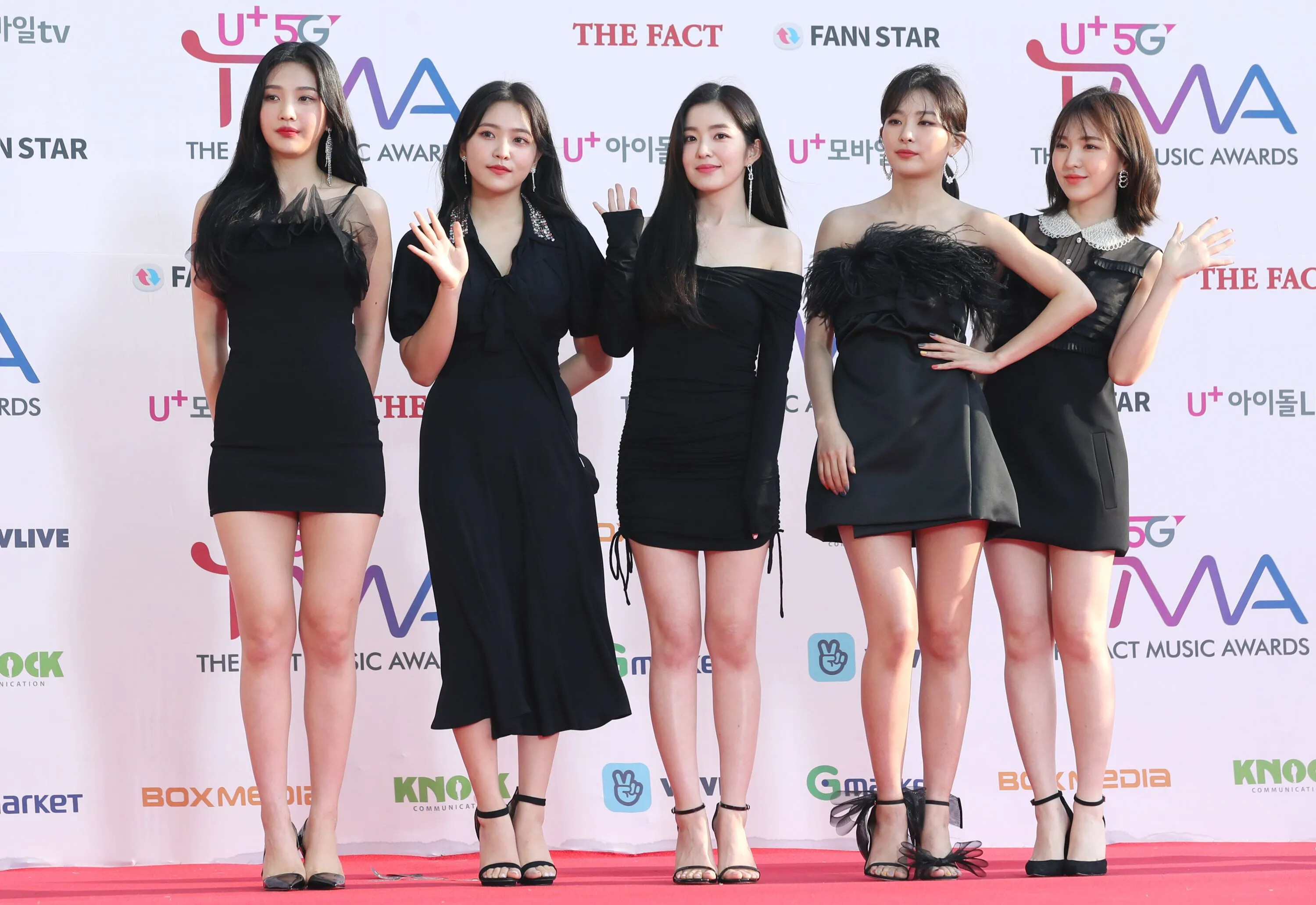 190424 Red Velvet at The Fact Music Awards red carpet (Press Photos) kpopping