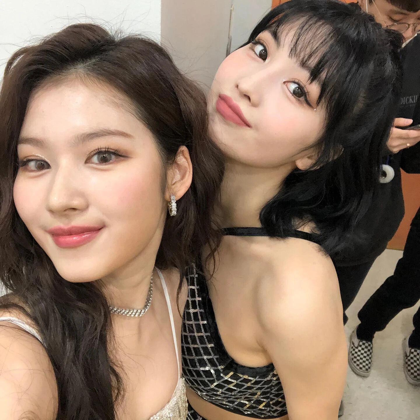 210413 TWICE Instagram Update Momo & Sana kpopping