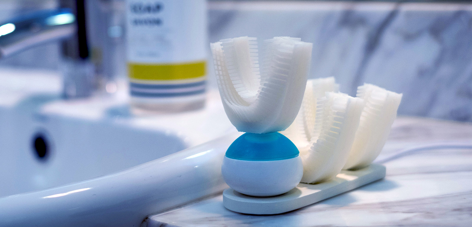 Amabrush 자동 칫솔 임볼든(IMBOLDN)