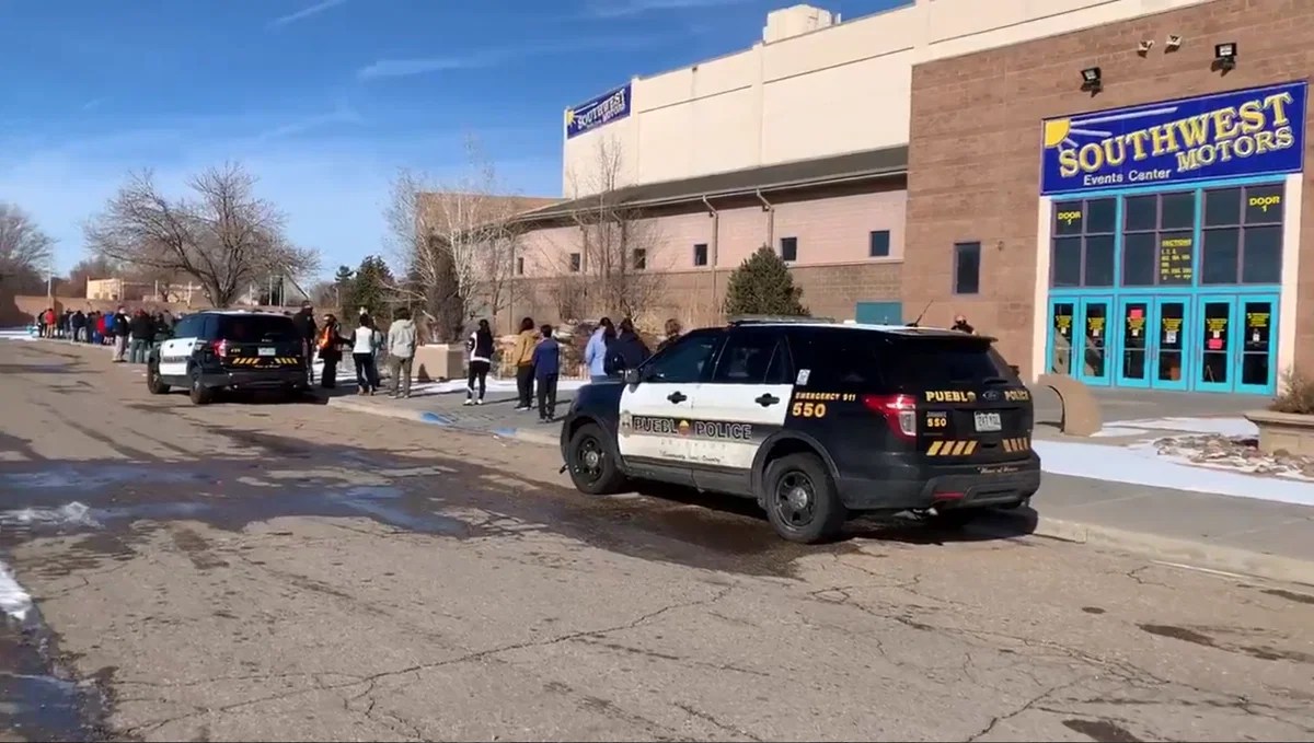 Pueblo Police investigating after bogus bomb threat at Pueblo elementary school KRDO