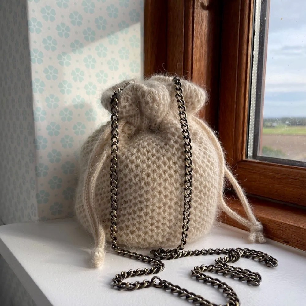 Honey Bucket Bag Petiteknit KreaKrog Garn og Kreativitet