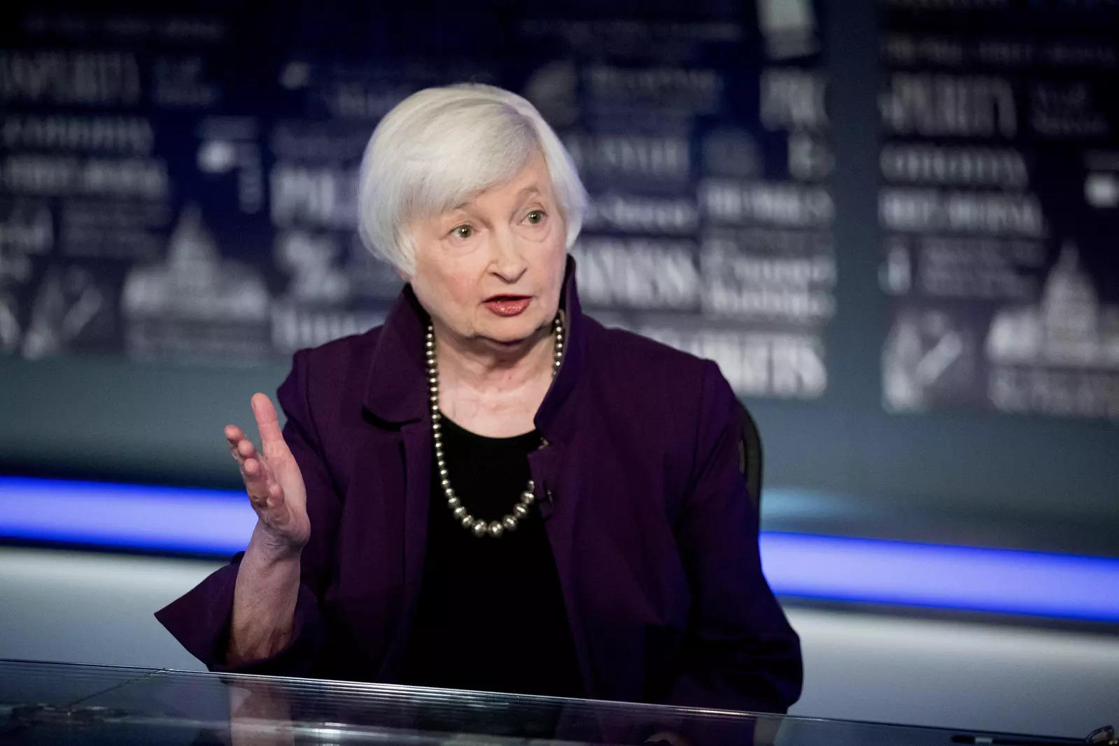 janet-yellen-jon-hilsenrath.jpg