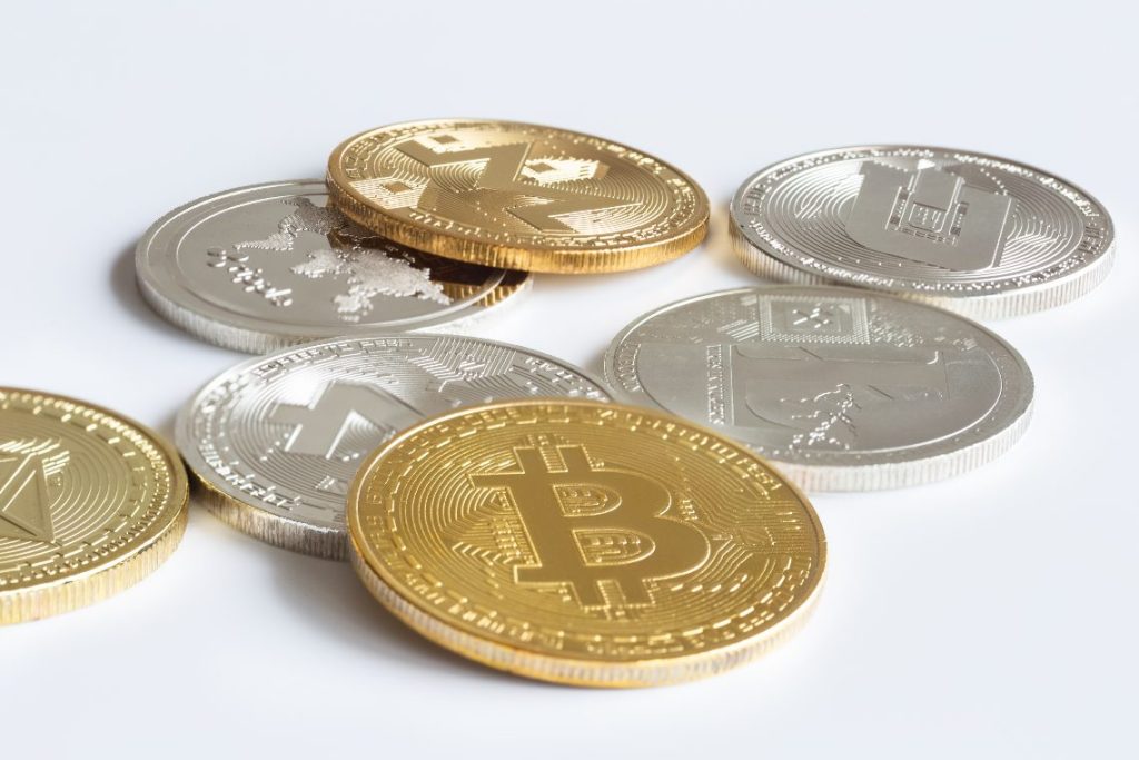 bitcoin-altcoin-1-2.jpg