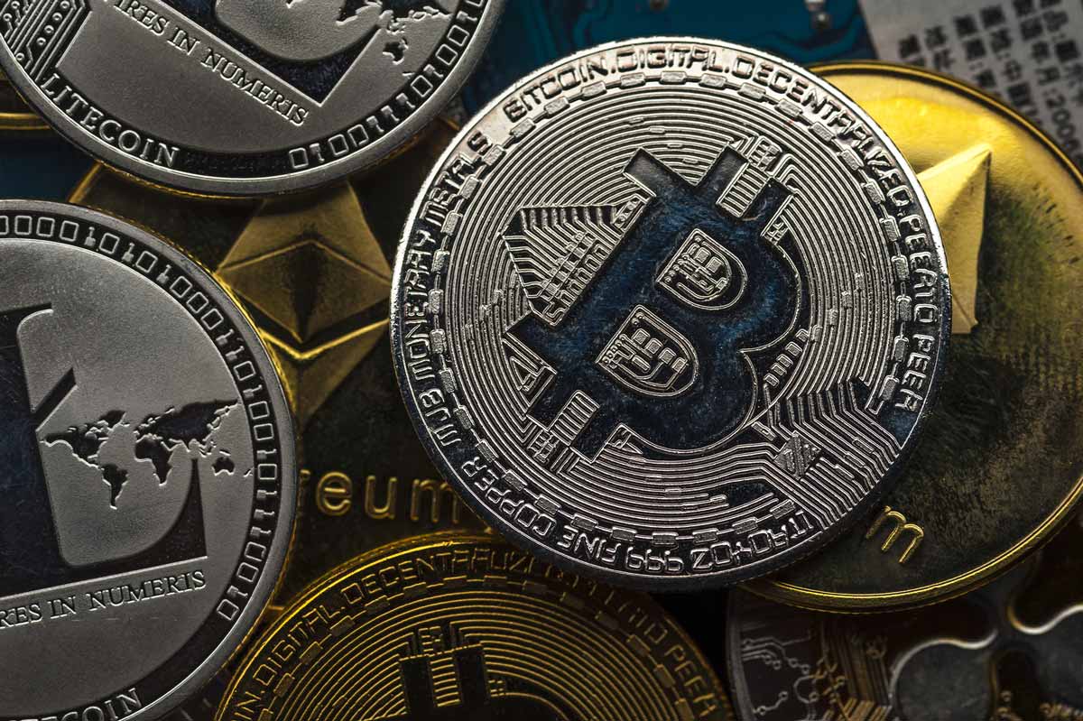 bitcoin-altcoin.jpg