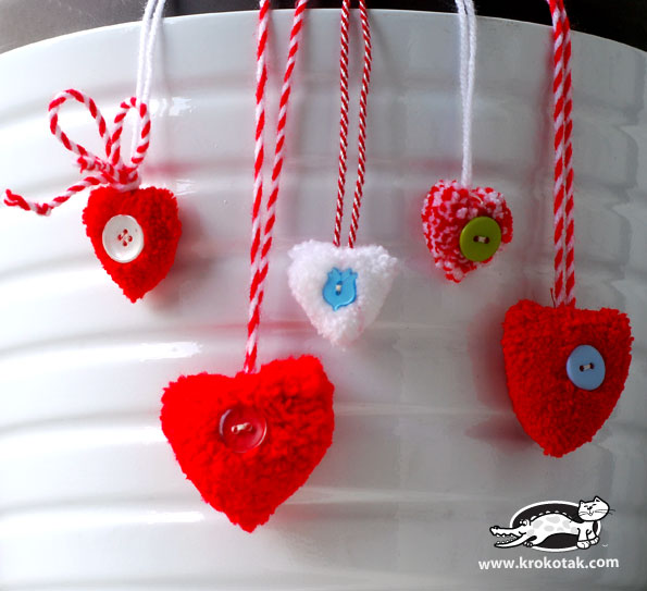 krokotak Heartshaped pompom