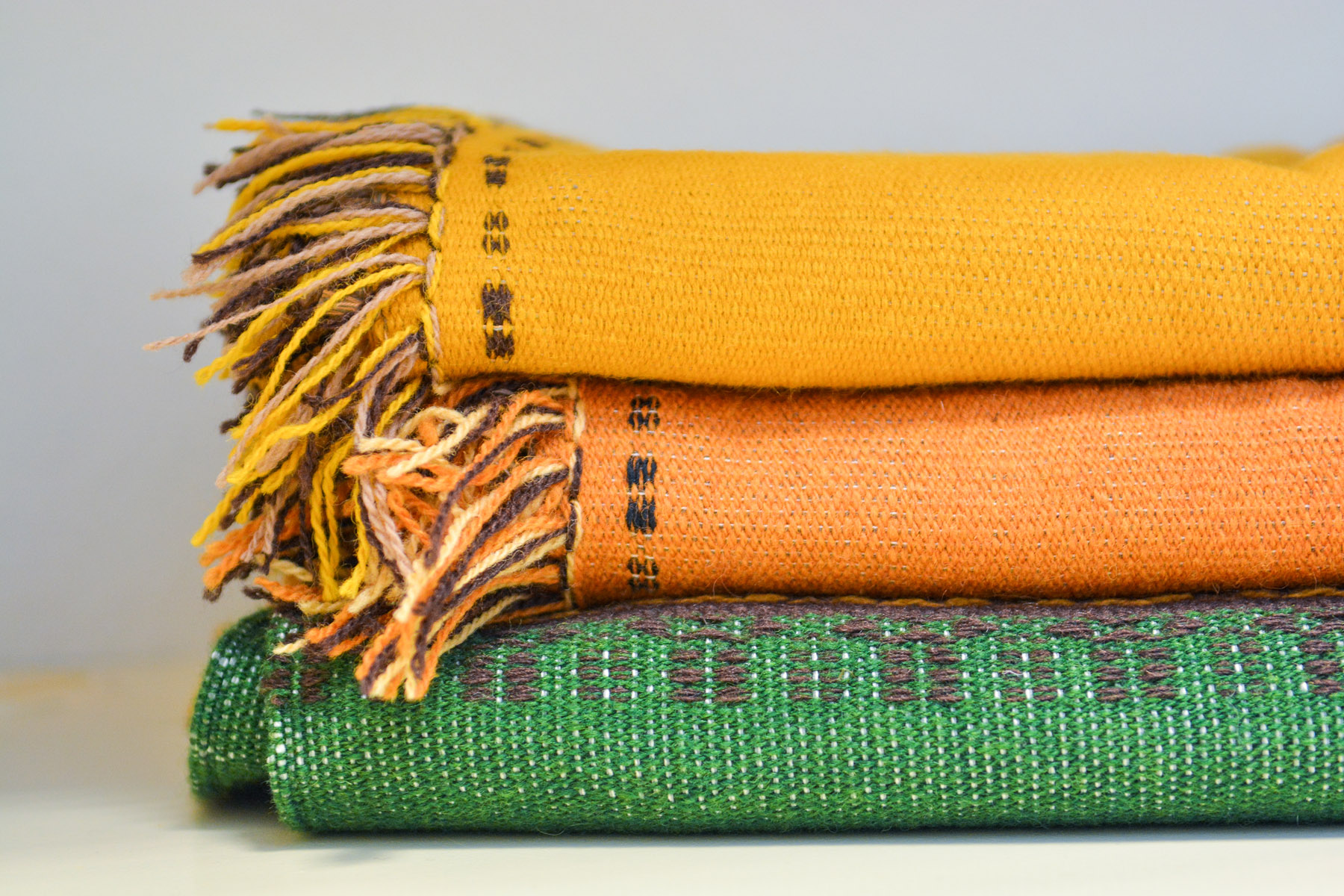 Funeral accessories shrouds and tribute blankets Krusts