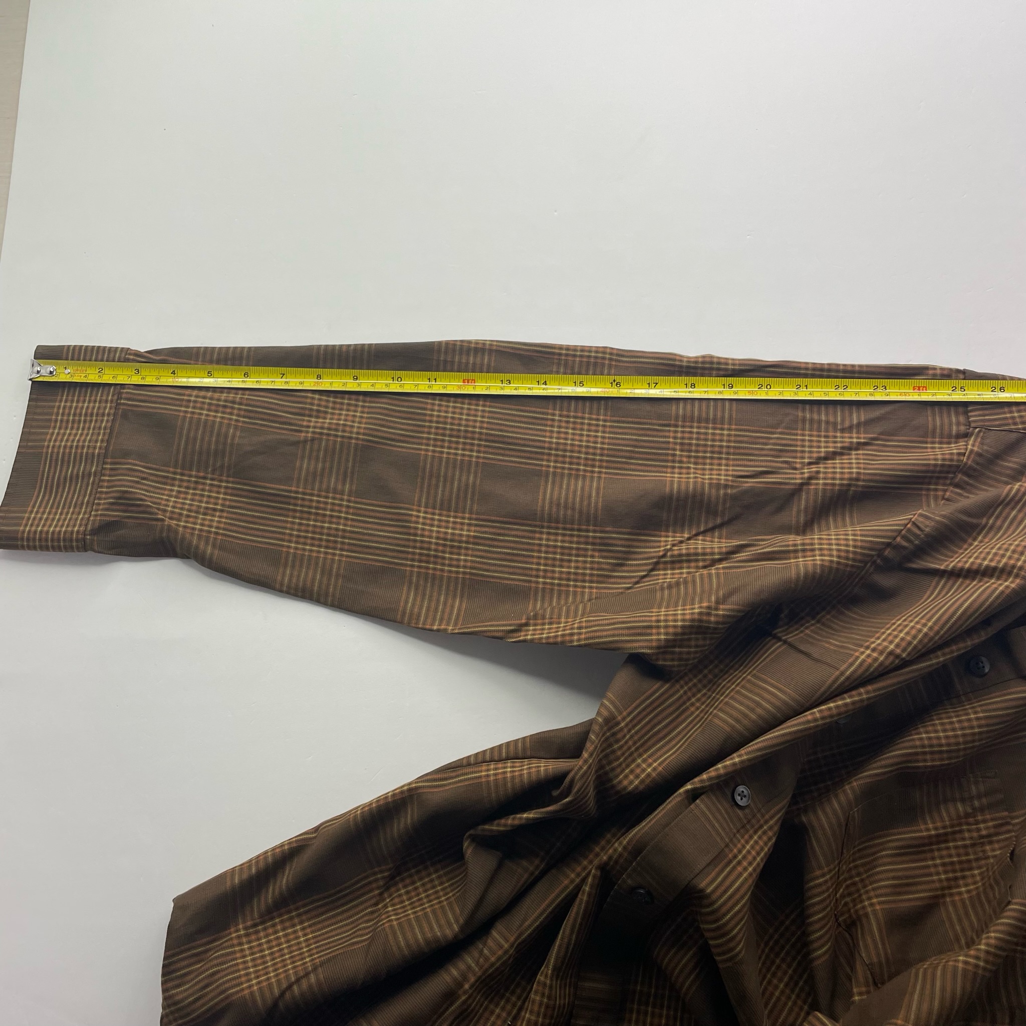 Van Heusen No Iron Men's Size XXL Brown Striped Long Sleeve Dress Shirt