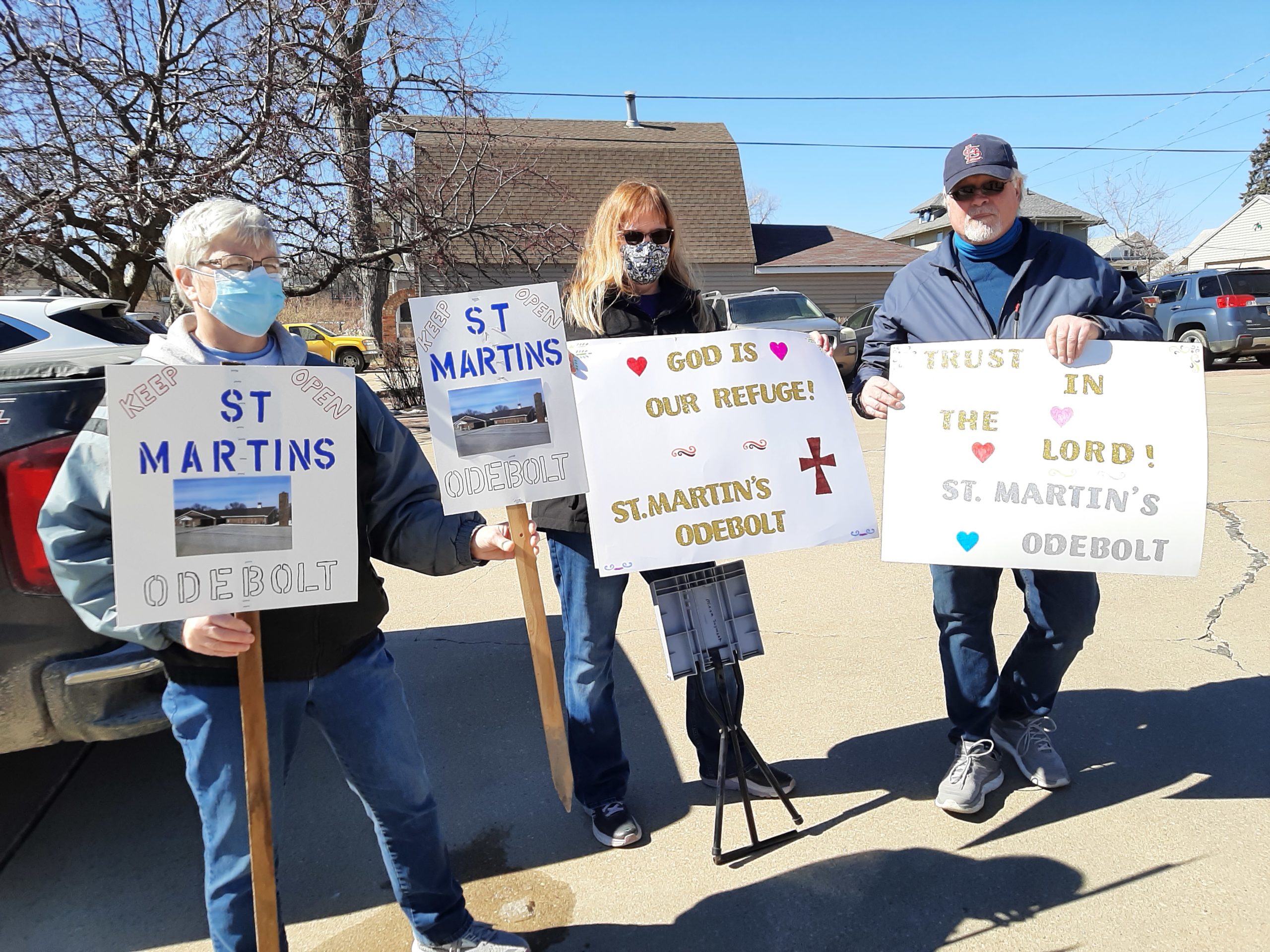 AREA CATHOLICS PROTEST PLANNED CLOSINGS OF THEIR TOWN CHURCHES KSCJ 1360