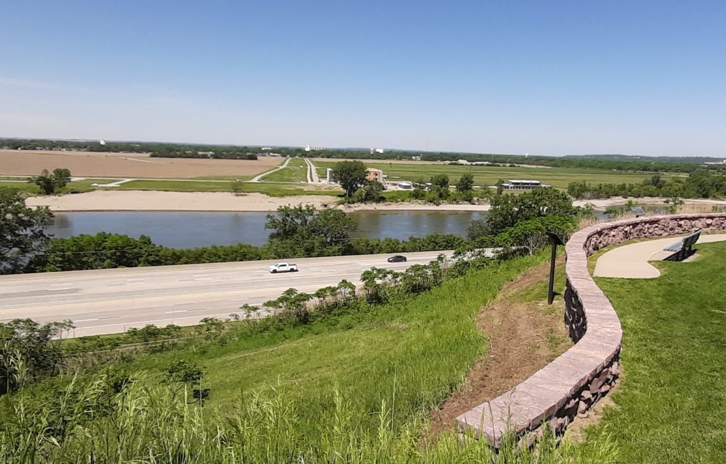 MISSOURI RIVER LEVELS REMAIN LOW KSCJ 1360