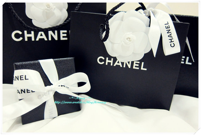 <精品>私物。超愛的經典Chanel耳環!