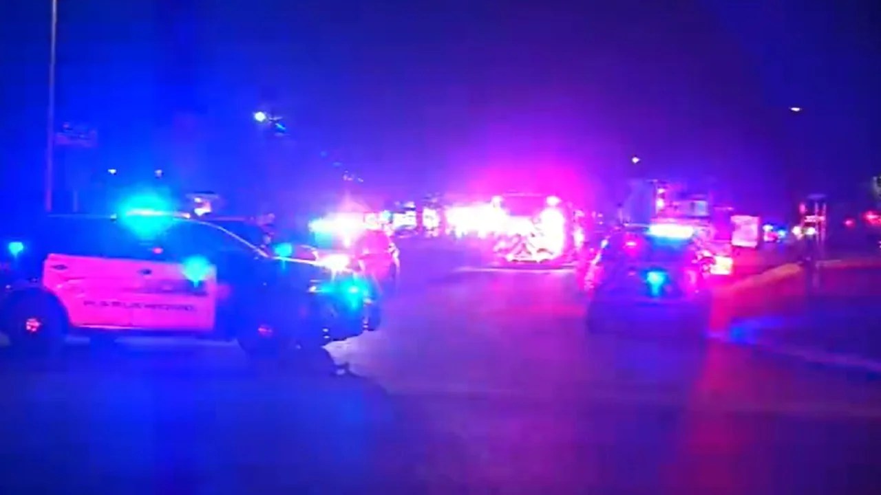 Maplewood fire displaces 11, leaves 2 in need of treatment for heat