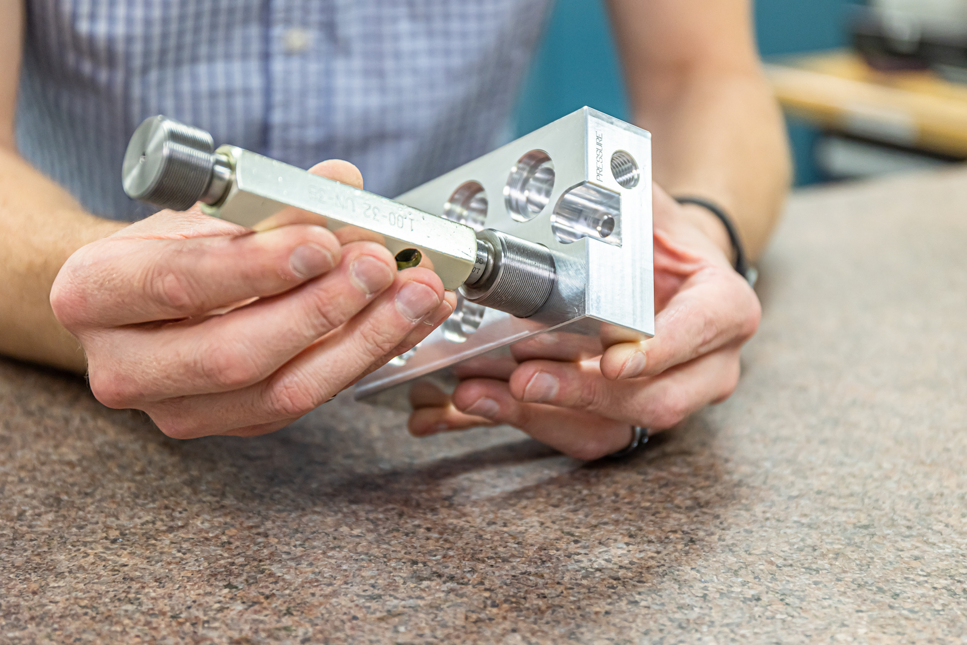 Custom Manifolds CNC Machined Manifolds CNG, Pneumatic, Hydraulic