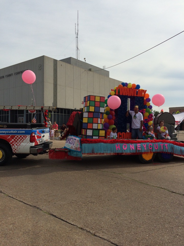 Austin County Fair Parade KTEX 106.1