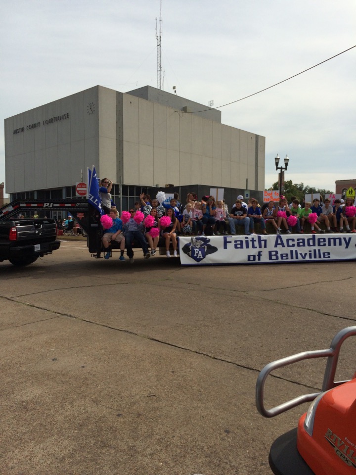 Austin County Fair Parade KTEX 106.1