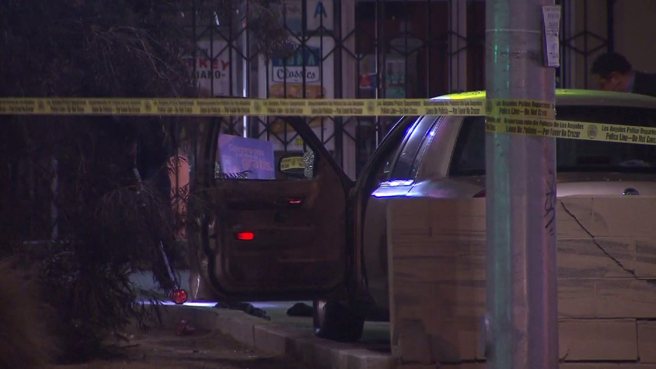 CartoCar Shooting in Harbor Gateway Leaves 1 Dead, 2 Injured KTLA