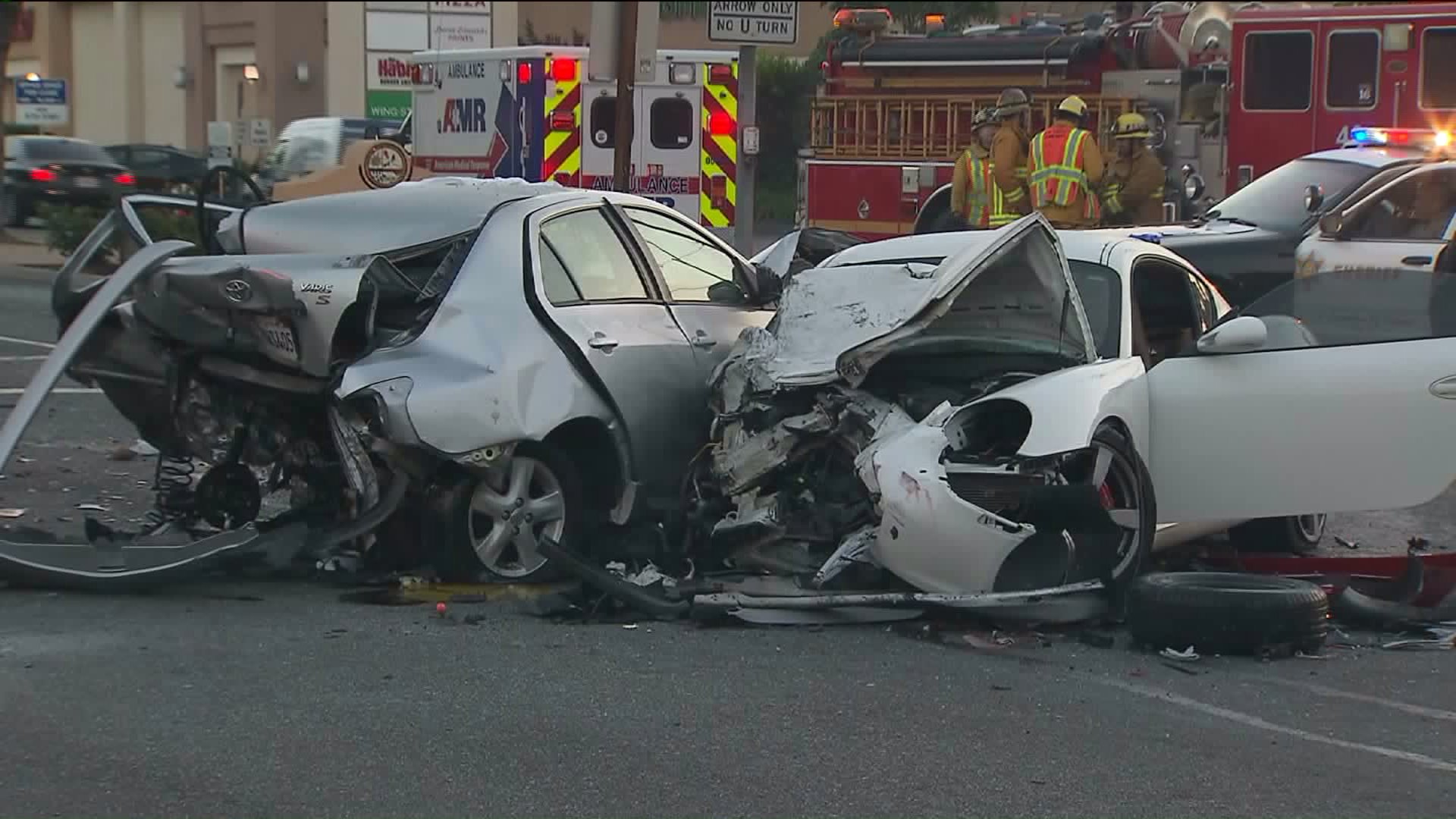 7Vehicle Crash in Rosemead Leaves 1 Person Dead, 6 Others Injured KTLA