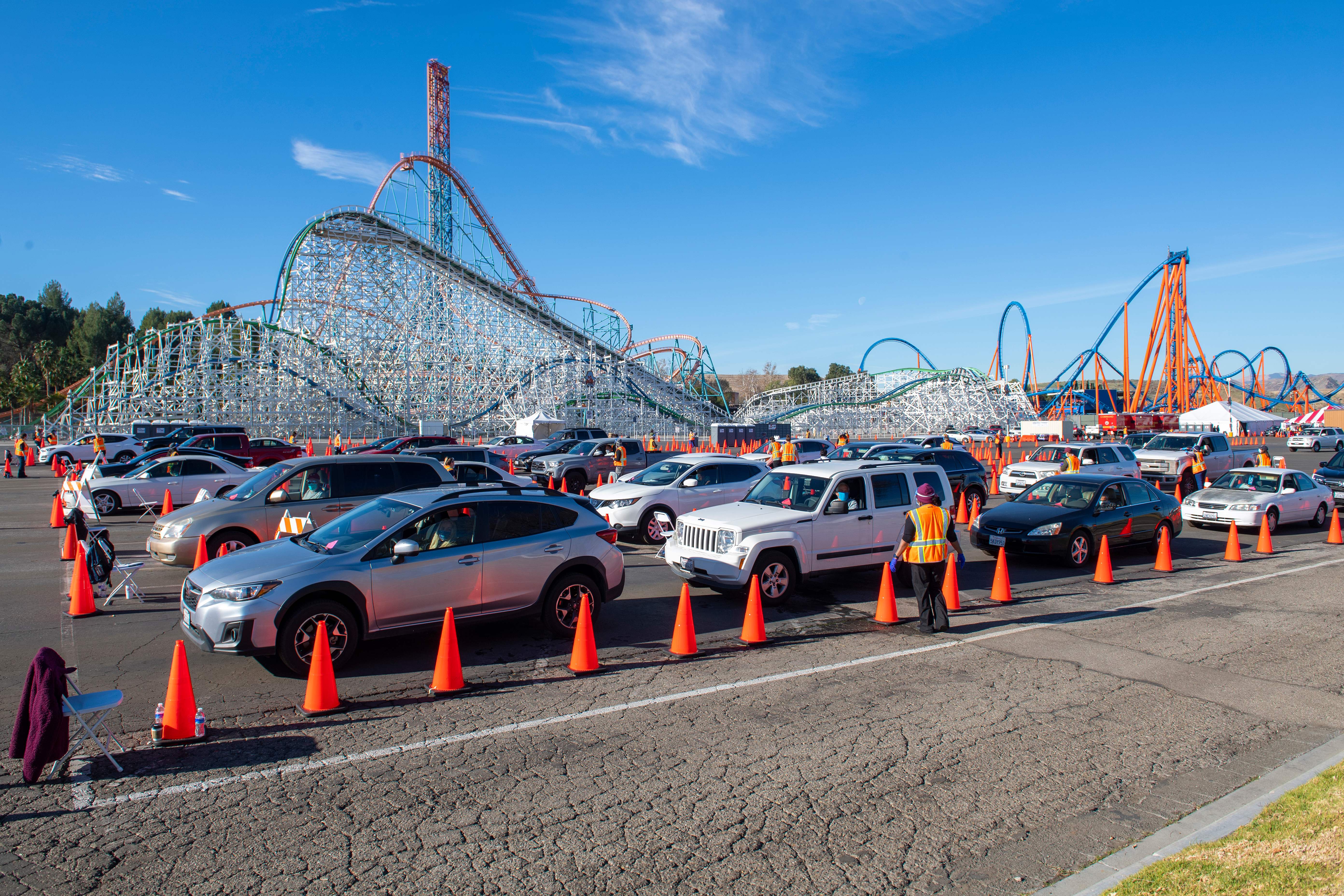 L.a. County Closes Six Flags Magic Mountain Mass Covid-19 Vaccine Pod In Shift To Open More Community-Based Sites | Ktla