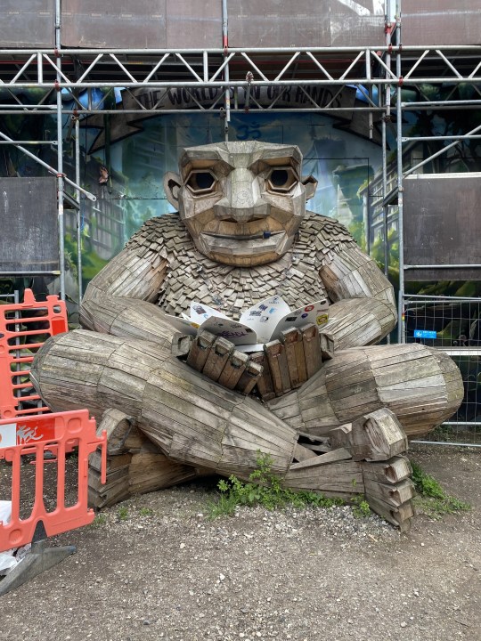 Worldfamous troll statue coming to Southern California museum KTLA