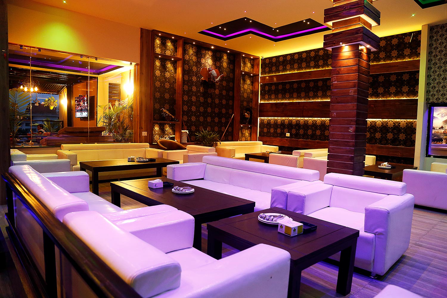 The Kings Lounge KTM Guide