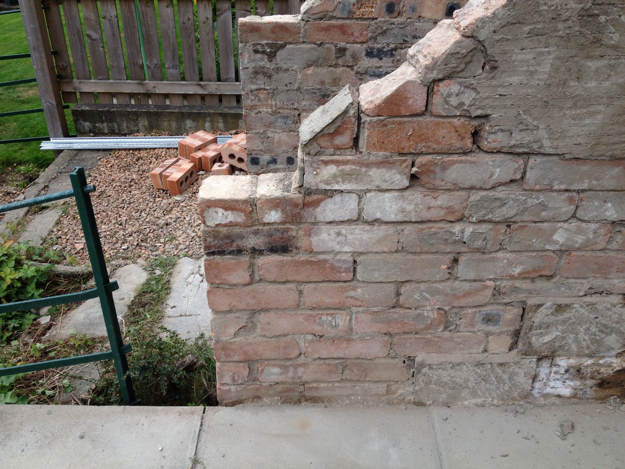 New render Edinburgh KT Roofing Service, tel; 07545837055