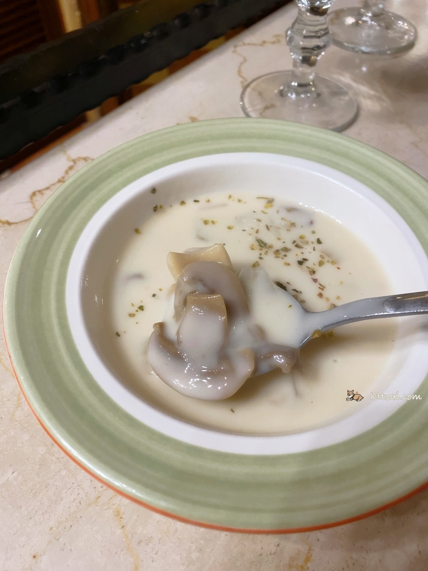 小義大利莊園套餐馬鈴薯菇菇濃湯