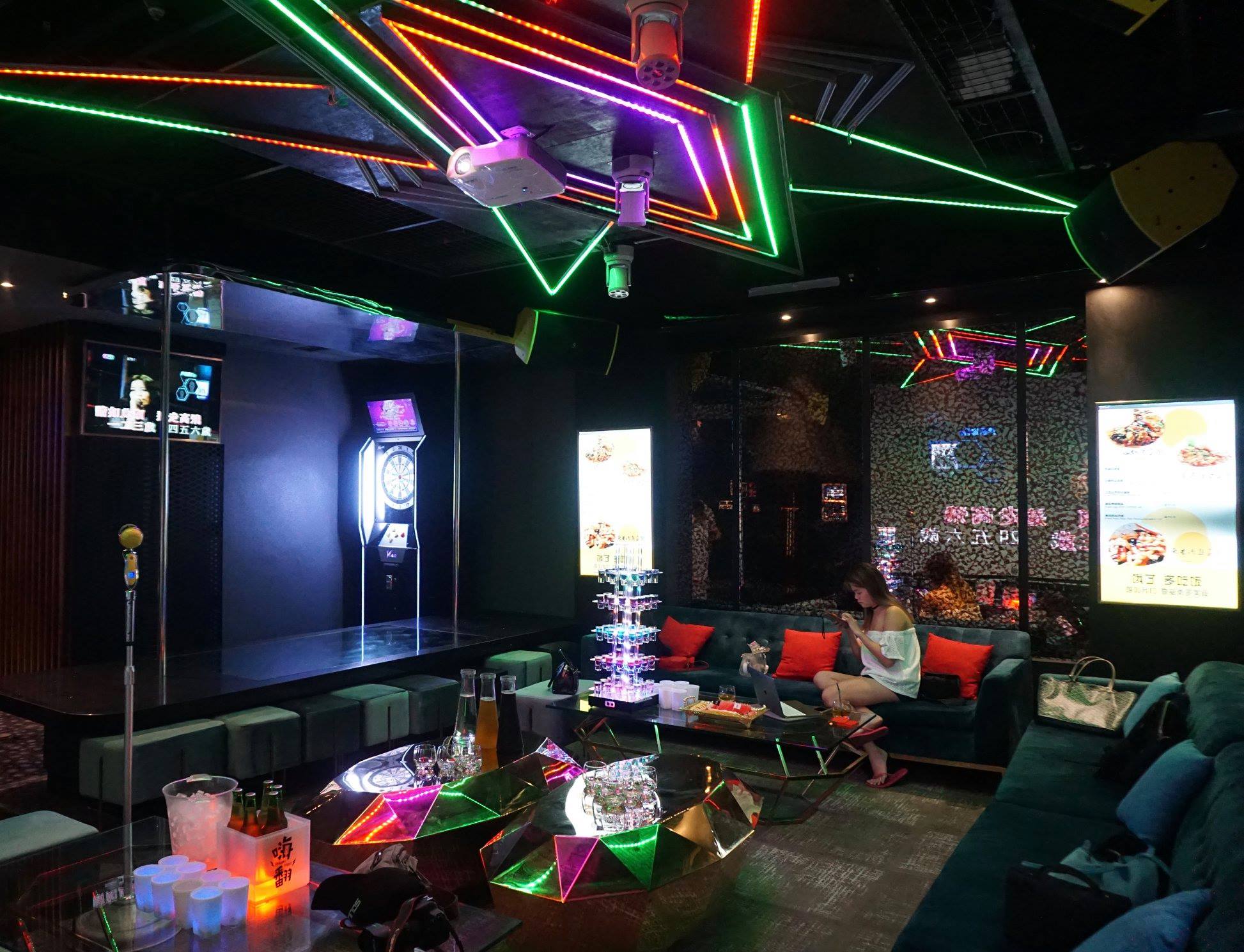 HaveFun Karaoke Bugis Cube