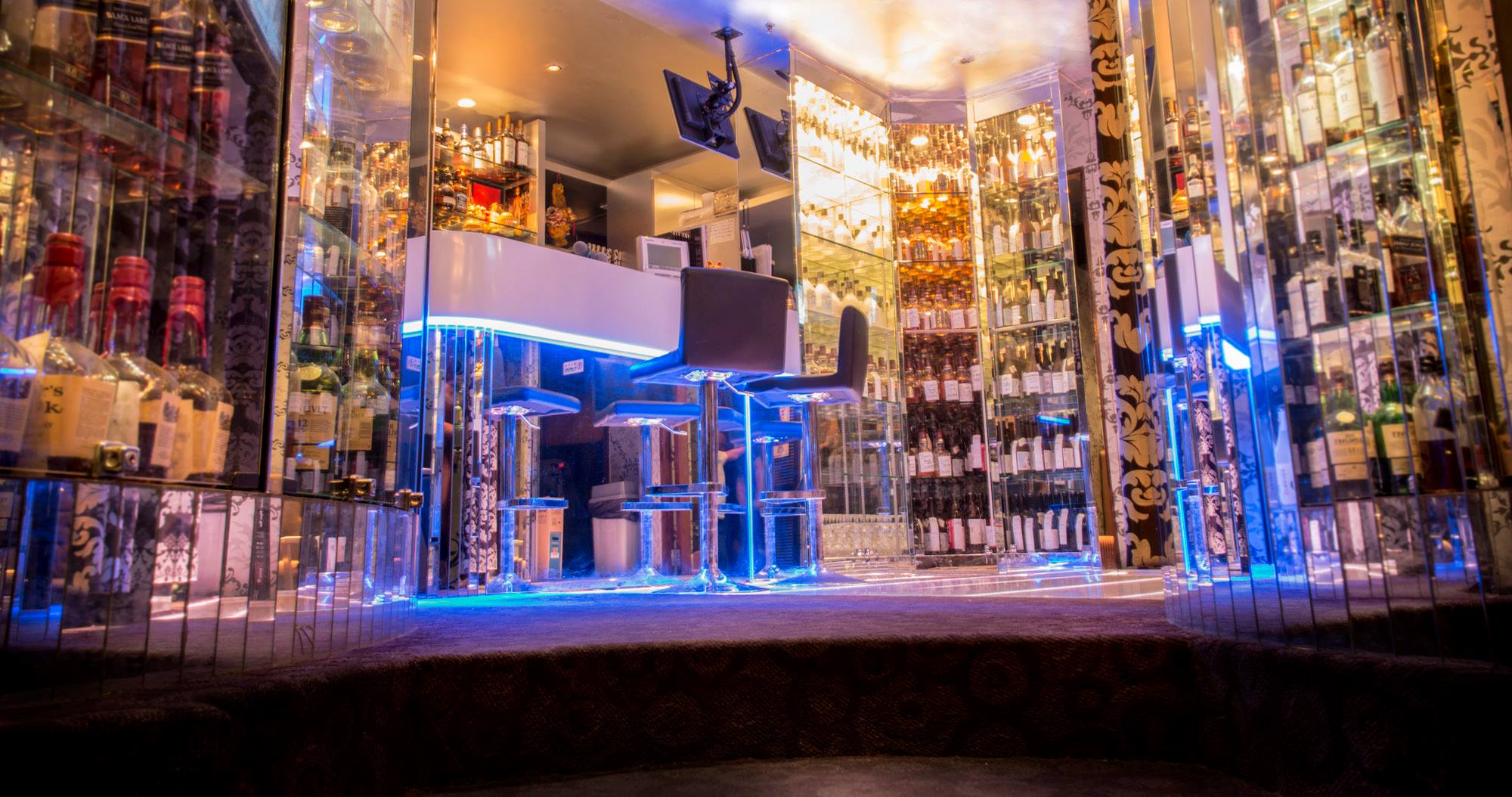 VIP Japanese Karaoke & Lounge KTV