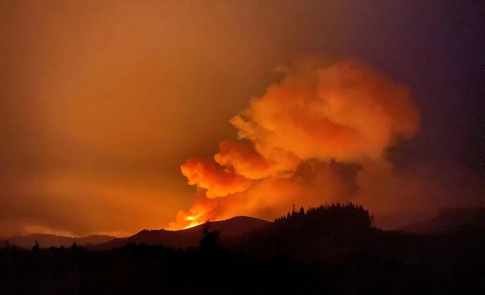 Numerous new lightningsparked fires fought across Oregon as crews