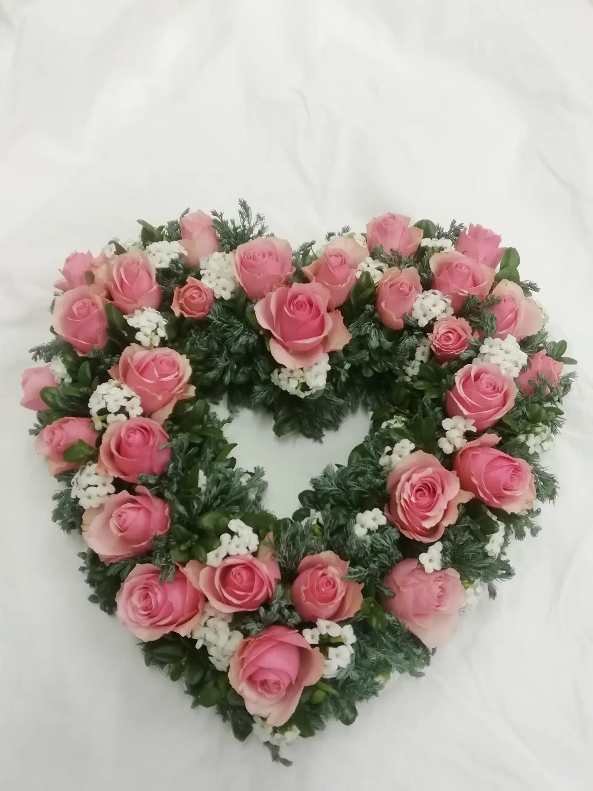 Kukkakauppa Suni kukittaa arkeasi, iloasi ja suruasi Heinolassa