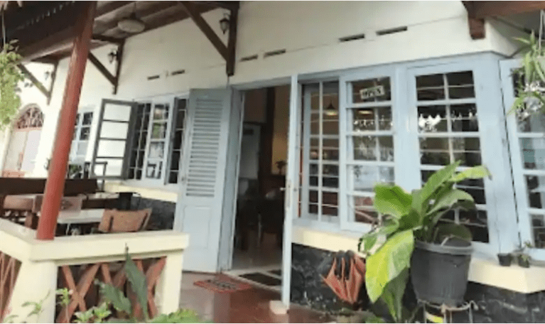 Relakso Coffee and Resto