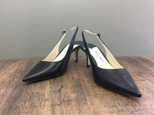 ジミー・チュウをはいたときに悪魔に魂を売ったのね 魔法の靴 ジミー・チュウ | Paris-Japon Kokoの美しいもので美しくなるブログ＾＾ 目黒駅の靴修理・リペアショップ「セピア」 – ジミーチュウ(Jimmy Choo)Erinシルクハーフソール補強修理