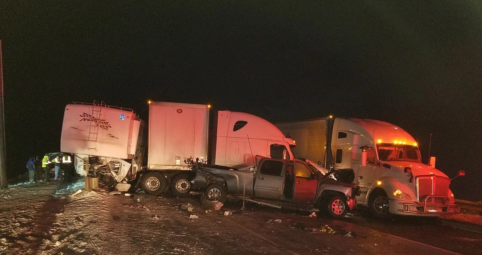 Black ice causes 20car pileup on Oregon interstate near Deadman's Pass