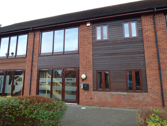 7 Chestnut Court offices for sale Redditch, also to let Sambourne