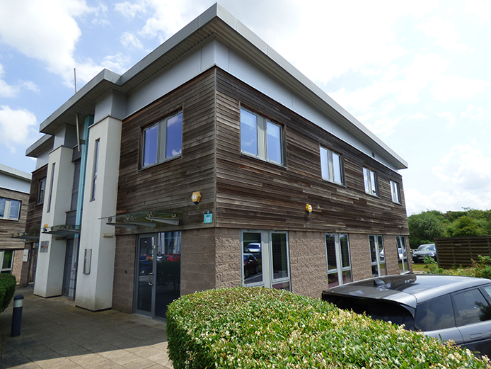 12 Quartz Point selfcontained offices to let near M42, Coleshill