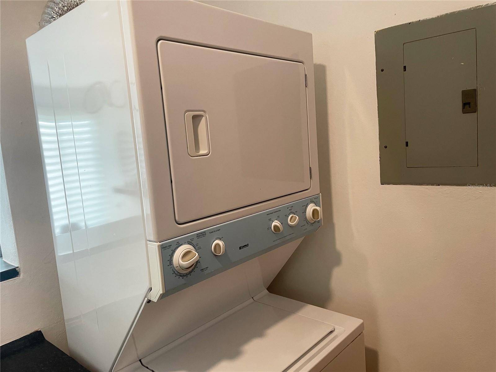 COND DOLPHIN TOWER AT EAST