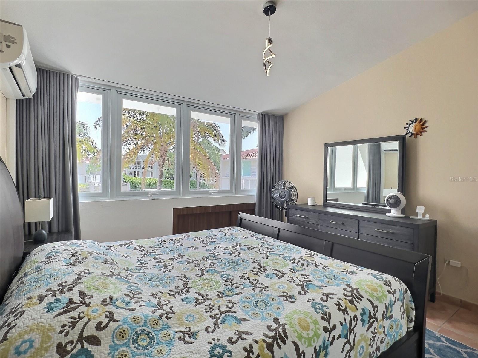 37 OCEN VILLAS URB DORADO DEL MAR