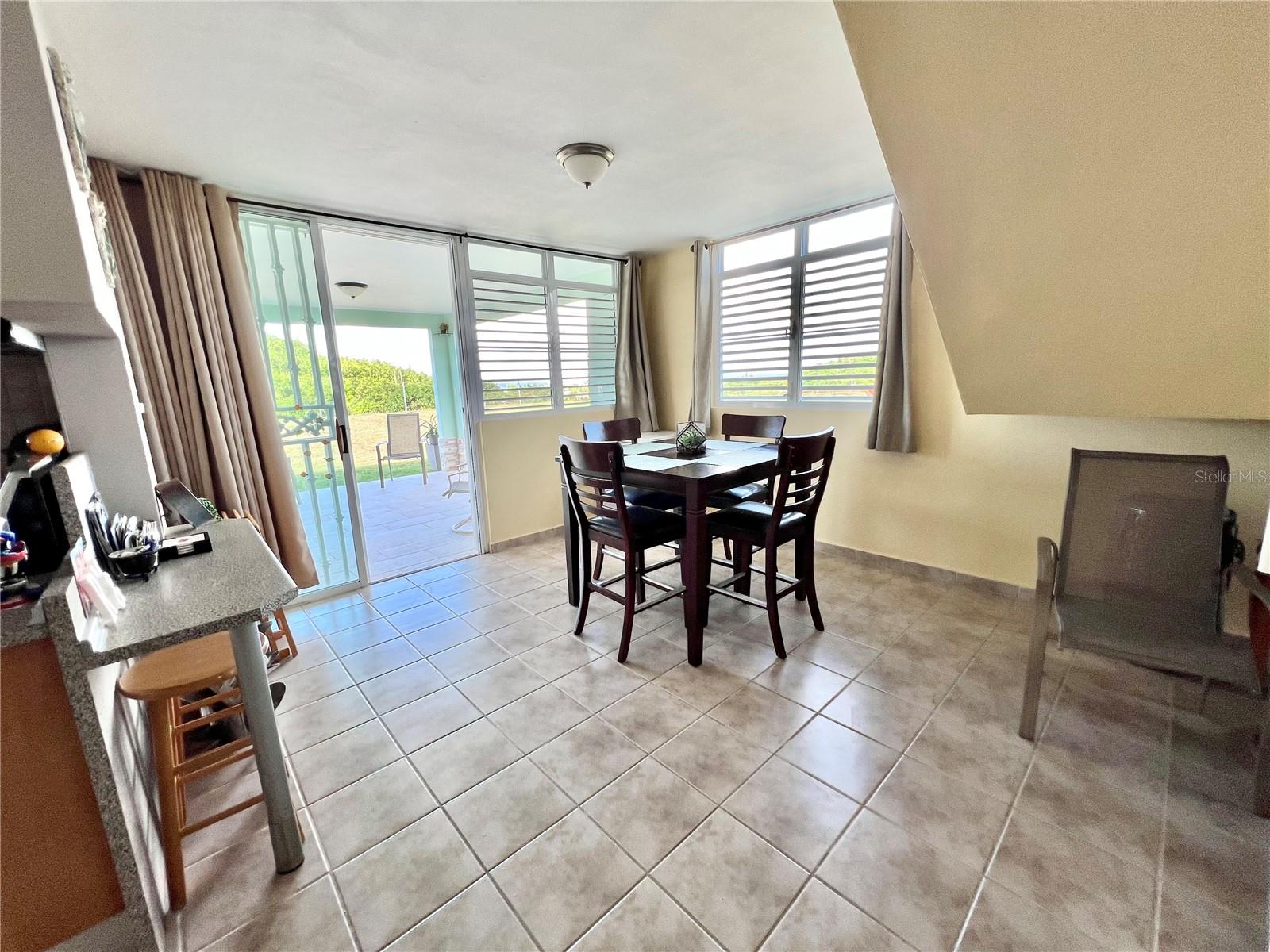 URB. RIVER EDGE HILLS