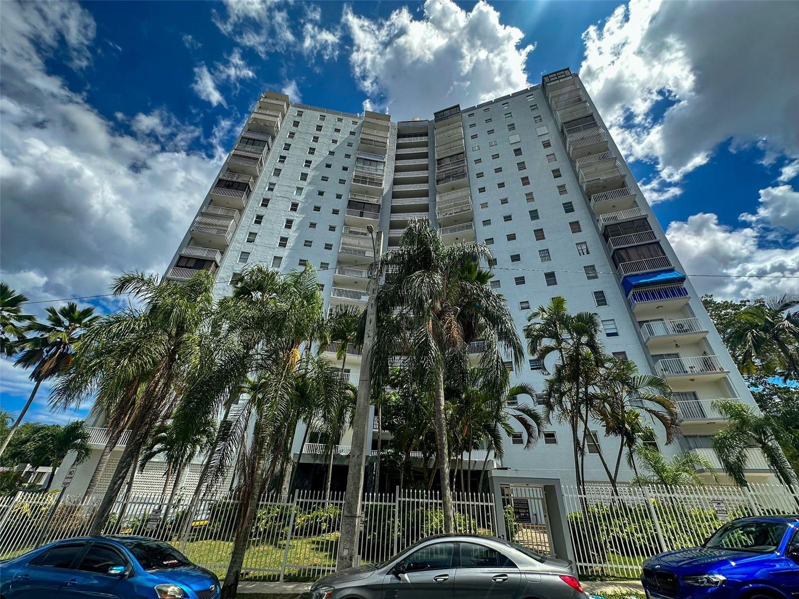 COND. PONCE DE LEON GARDENS