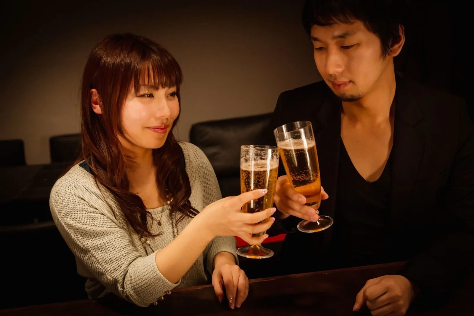 キャバクラの基本システムと料金体系について キャバドレスKYABAS