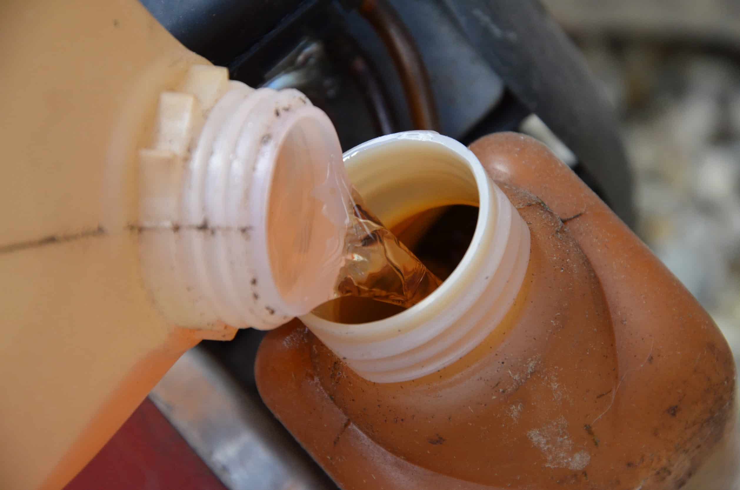 Can you use car oil in a lawnmower and make it run? Kyle's Garage