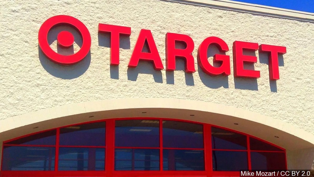 Target to give hourly employees 500 pandemic bonus KYMA
