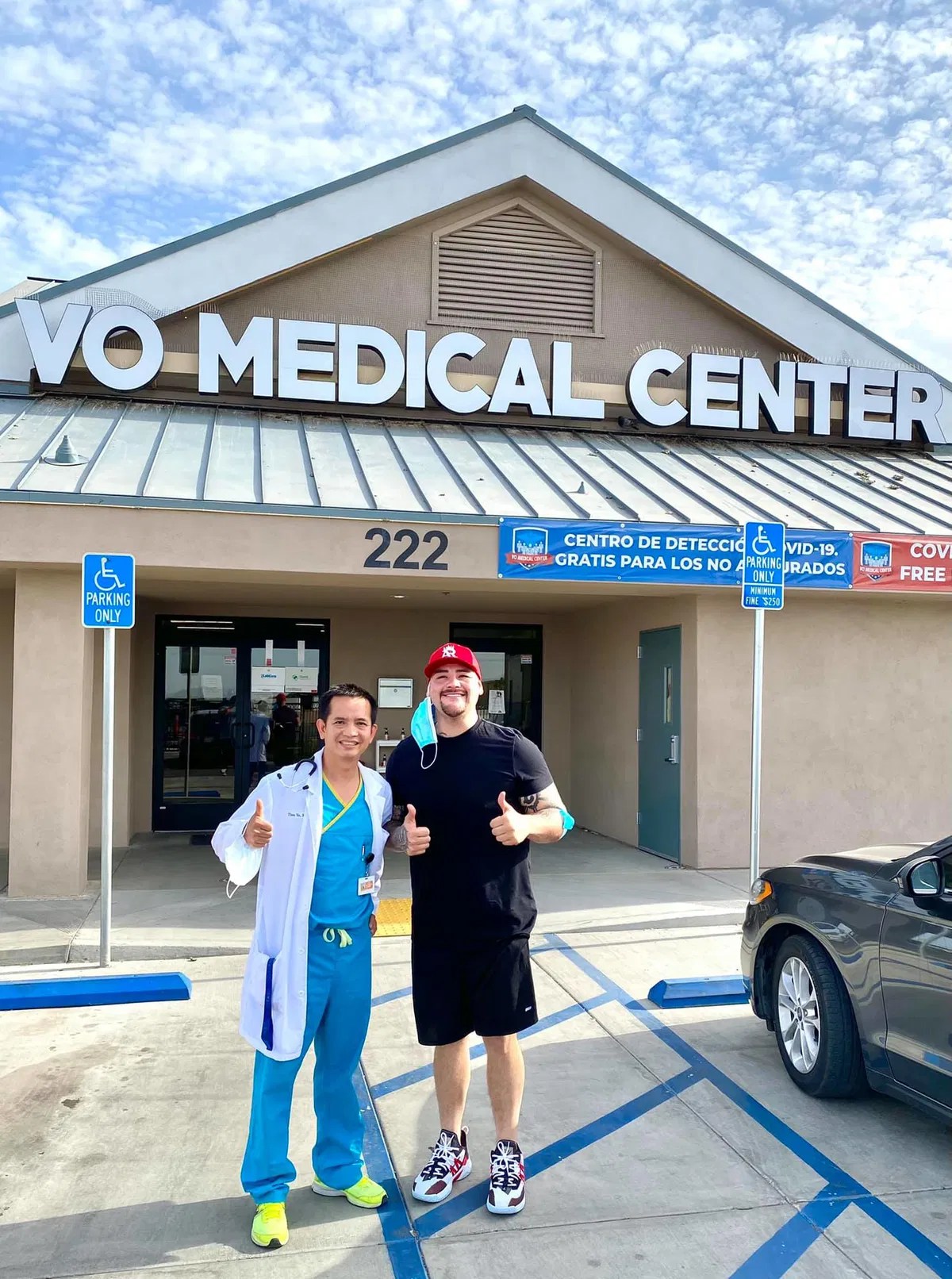 Dr. Vo celebrates Andy Ruiz, walkins KYMA