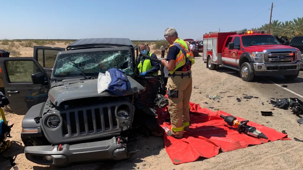 5 taken to hospital after car crash in Somerton KYMA