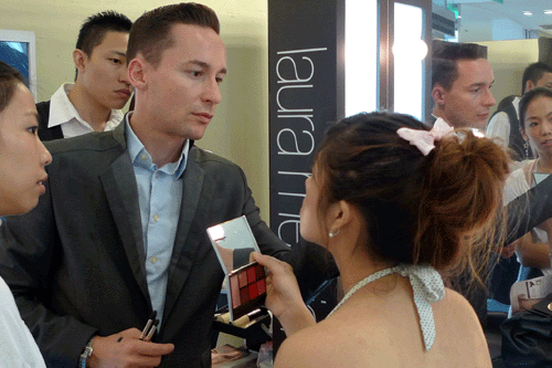 laura mercier 的飾色隔離霜＆清新潔顏慕絲