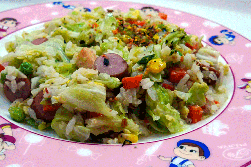 歐依西！杏子流「鮭魚蔬菜炒飯」