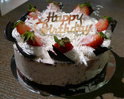 第二個生日蛋糕^O^