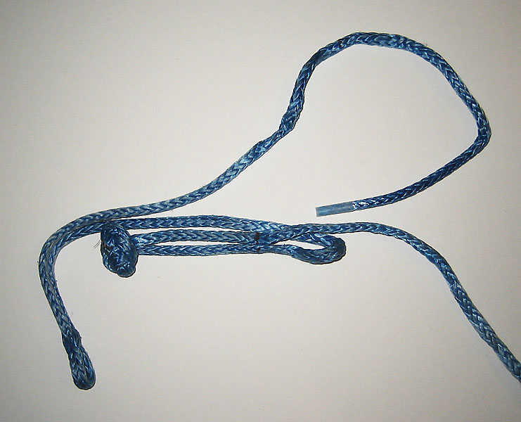 Integral Halyard Soft Shackle